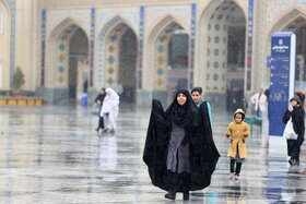 بارش باران در حرم مطهر رضوی