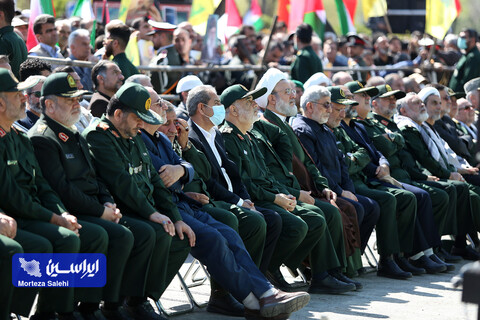 تشییع پیکر مطهر سردار شهید محمدرضا زاهدی در اصفهان