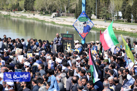 تشییع پیکر مطهر سردار شهید محمدرضا زاهدی در اصفهان