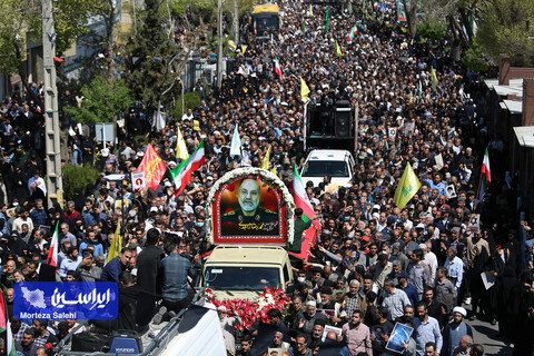 تشییع پیکر مطهر سردار شهید محمدرضا زاهدی در اصفهان