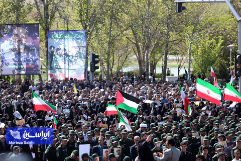 تشییع پیکر مطهر سردار شهید محمدرضا زاهدی در اصفهان