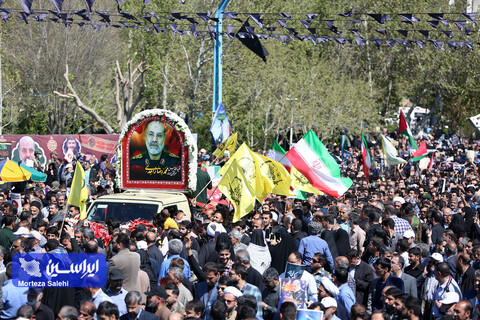 تشییع پیکر مطهر سردار شهید محمدرضا زاهدی در اصفهان