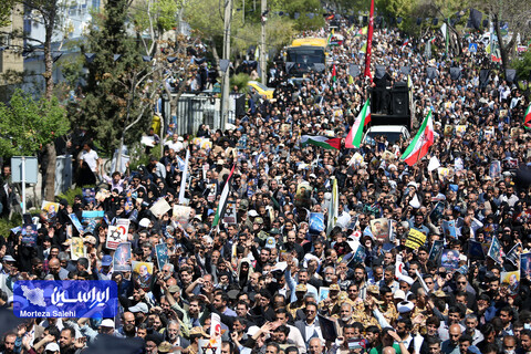 تشییع پیکر مطهر سردار شهید محمدرضا زاهدی در اصفهان