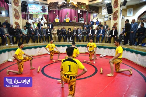 نکوداشت آیین کهن زورخانه‌گردی در ماه‌مبارک رمضان
