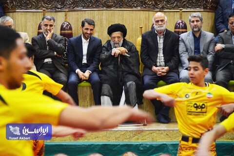 نکوداشت آیین کهن زورخانه‌گردی در ماه‌مبارک رمضان