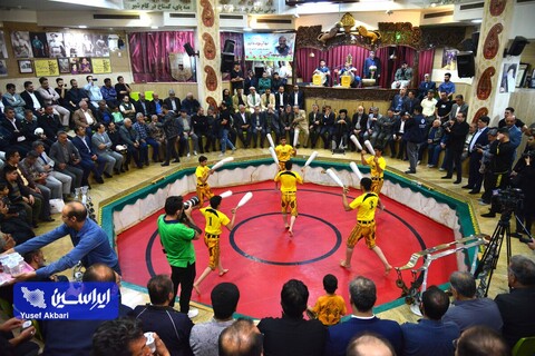 نکوداشت آیین کهن زورخانه‌گردی در ماه‌مبارک رمضان