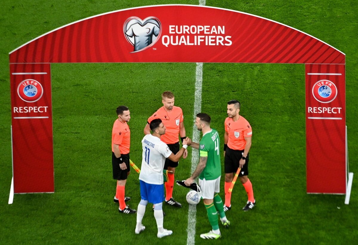 داور ایرانی در بازی آرسنال - بایرن