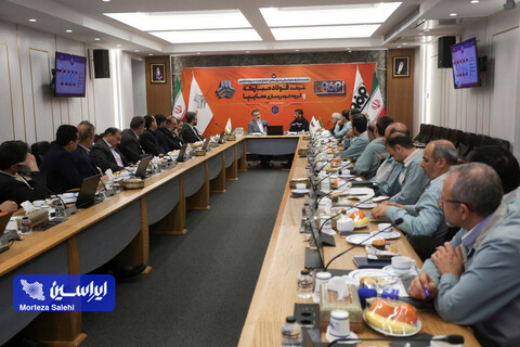نشست مشترک هم‌اندیشی مدیران عامل، اعضای هیئت مدیره و معاونین شرکت فولاد مبارکه و گروه خودروسازی سایپا