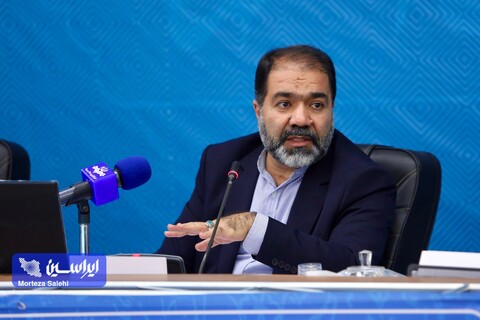 رسانه و ارتباطات در استقرار و دوام عدالت در جامعه نقشآفرینی میکنند نشست خبری استاندار اصفهان