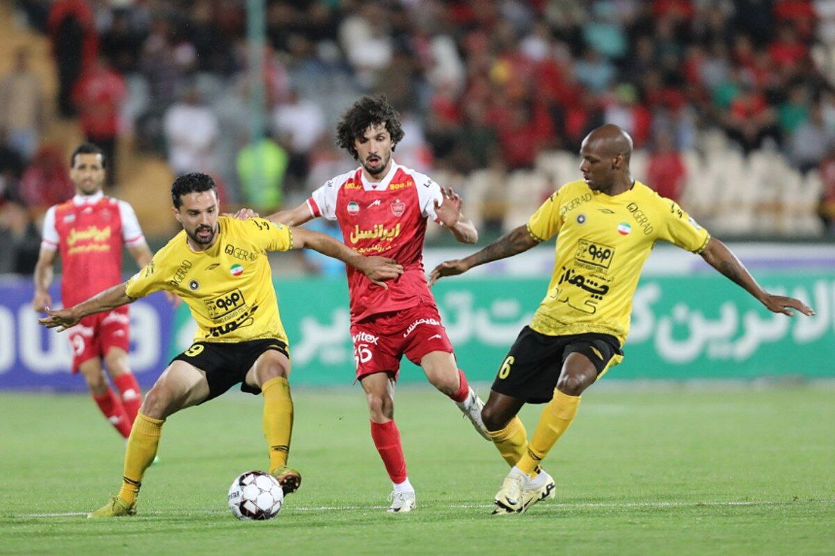 نورافکن: سپاهان قهرمان واقعی لیگ است
