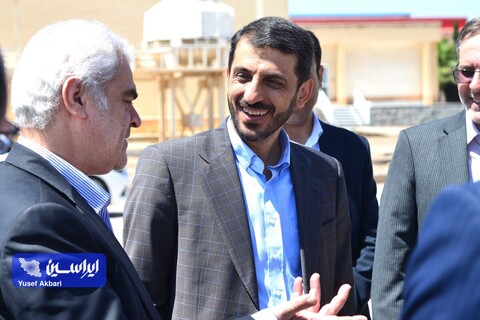 بازدید مدیرعامل شرکت فولاد مبارکه و تعدادی از اعضای هیئت مدیره، معاونین و مدیران این شرکت از کارخانه نوین الکترود اردکان