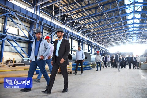 بازدید مدیرعامل شرکت فولاد مبارکه و تعدادی از اعضای هیئت مدیره، معاونین و مدیران این شرکت از کارخانه نوین الکترود اردکان