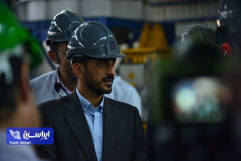 بازدید مدیرعامل شرکت فولاد مبارکه و تعدادی از اعضای هیئت مدیره، معاونین و مدیران این شرکت از کارخانه نوین الکترود اردکان
