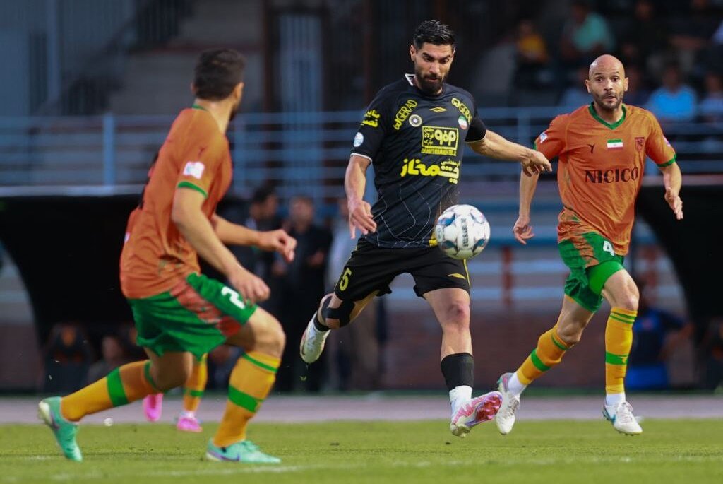 توقف سپاهان در خانه شاگردان محرم