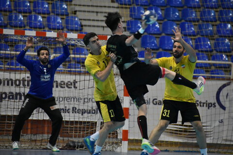 سپاهانیها انتقام دور رفت را از گیتیپسند گرفتند هندبال