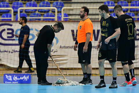 هندبال سپاهان - گیتی‌پسند