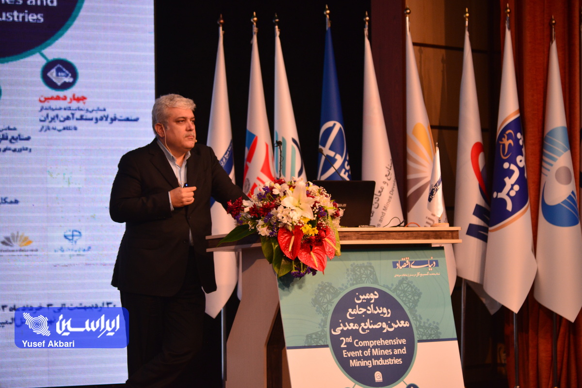 سرمایه‌گذاری خطرپذیر فولادمبارکه بسیار خوب است / ضعف دانش طلا در کشور