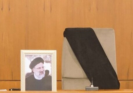 پیام تسلیت مدیرعامل فولاد مبارکه در پی شهادت رئیس جمهور و همراهان ایشان