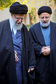 تصاویری از حجت‌الاسلام والمسلمین شهید سیدابراهیم رئیسی در کنار رهبر انقلاب اسلامی