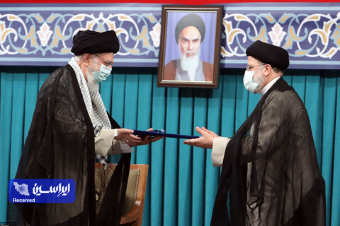 تصاویری از حجت‌الاسلام والمسلمین شهید سیدابراهیم رئیسی در کنار رهبر انقلاب اسلامی