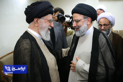 تصاویری از حجت‌الاسلام والمسلمین شهید سیدابراهیم رئیسی در کنار رهبر انقلاب اسلامی