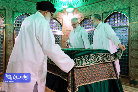 تصاویری از حجت‌الاسلام والمسلمین شهید سیدابراهیم رئیسی در کنار رهبر انقلاب اسلامی