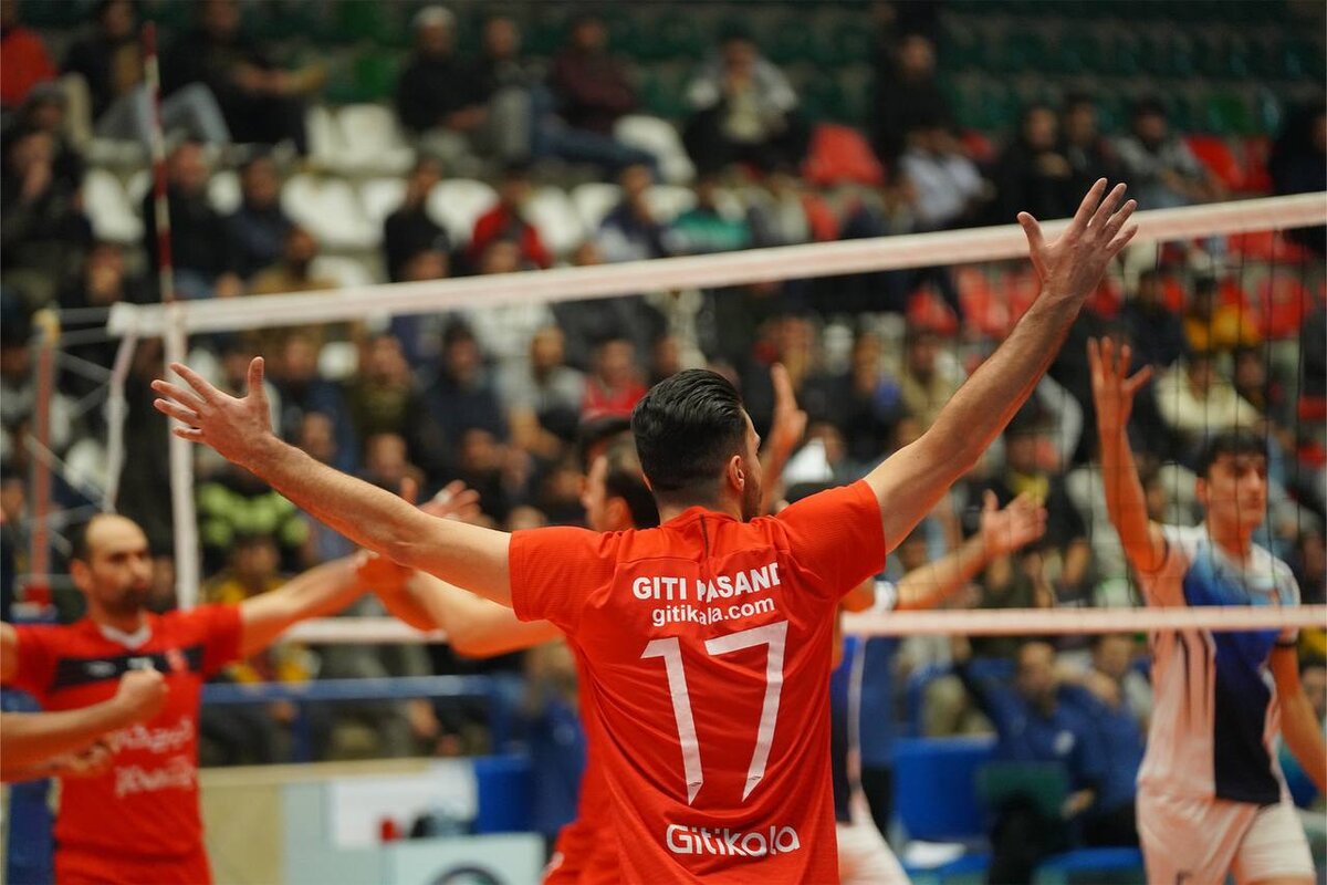 من و هم نسلیهایم سوختیم/ وضعیت امرار معاش یک ورزشکار به مبلغ قراردادش بستگی دارد