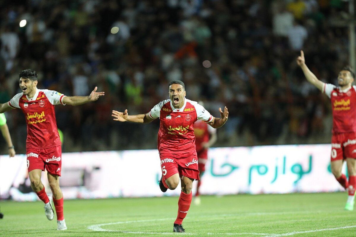 سپاهان یک گام تا سومی؛ پرسپولیس یک گام تا قهرمانی