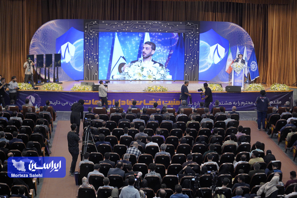 فولادمبارکه سال گذشته به اندازه نیمی از بودجه دانشبنیانها در کشور سرمایهگذاری خطر پذیر داشت / فاصله زیادی تا جایگزینی اقتصاد فولادی با اقتصاد نفتی نداریم