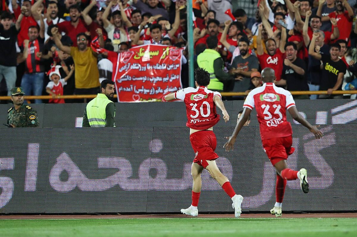 خلاصه بازی پرسپولیس - مس رفسنجان/ قهرمانی سرخ‌ها با گل گولسیانی

