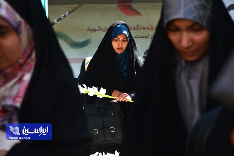 بازدید هنرمندان گرافیست از فولاد مبارکه در رویداد هنری «روایت پیشرفت» با موضوع «فرهنگ کار و تولید»