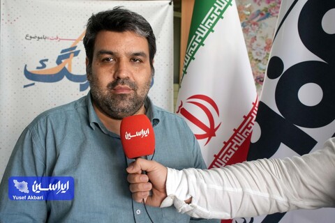 نشست صمیمی هنرمندان گرافیست با مدیرعامل فولاد مبارکه در رویداد هنری «روایت پیشرفت» با موضوع «فرهنگ کار و تولید»