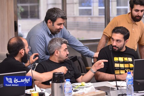 سومین روز از رویداد هنری «روایت پیشرفت» در فولاد مبارکه با موضوع «فرهنگ کار و تولید»