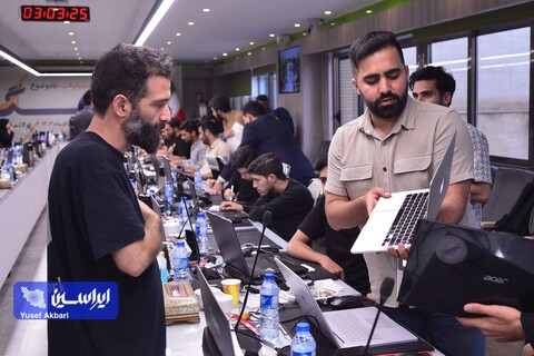 سومین روز از رویداد هنری «روایت پیشرفت» در فولاد مبارکه با موضوع «فرهنگ کار و تولید»