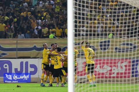 سپاهان - گل گهر؛ فینالیست شدن طلایی‌پوشان از دریچه دوربین ایراسین