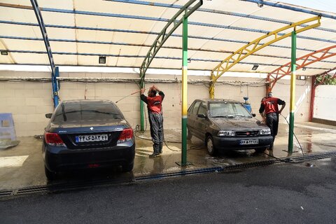 رونق کسبوکار کارواشهای نصفجهان در آخرین روزهای بهار ۱۴۰۳  کاوراش