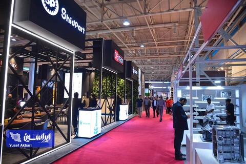 اولین روز از نوزدهمین نمایشگاه قطعات، لوازم و مجموعه های خودرو تهران