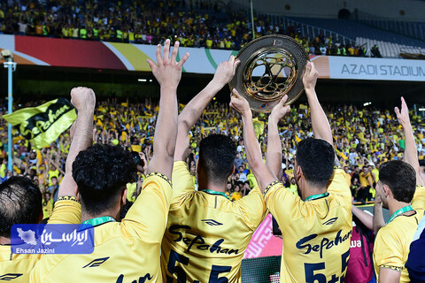 جشن قهرمانی سپاهان در جام حذفی ایران 1403-1402