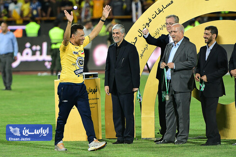 جشن قهرمانی سپاهان در جام حذفی ایران 1403-1402