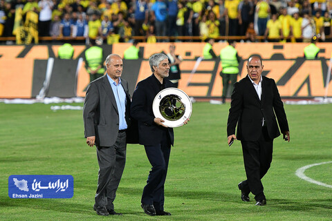 جشن قهرمانی سپاهان در جام حذفی ایران 1403-1402