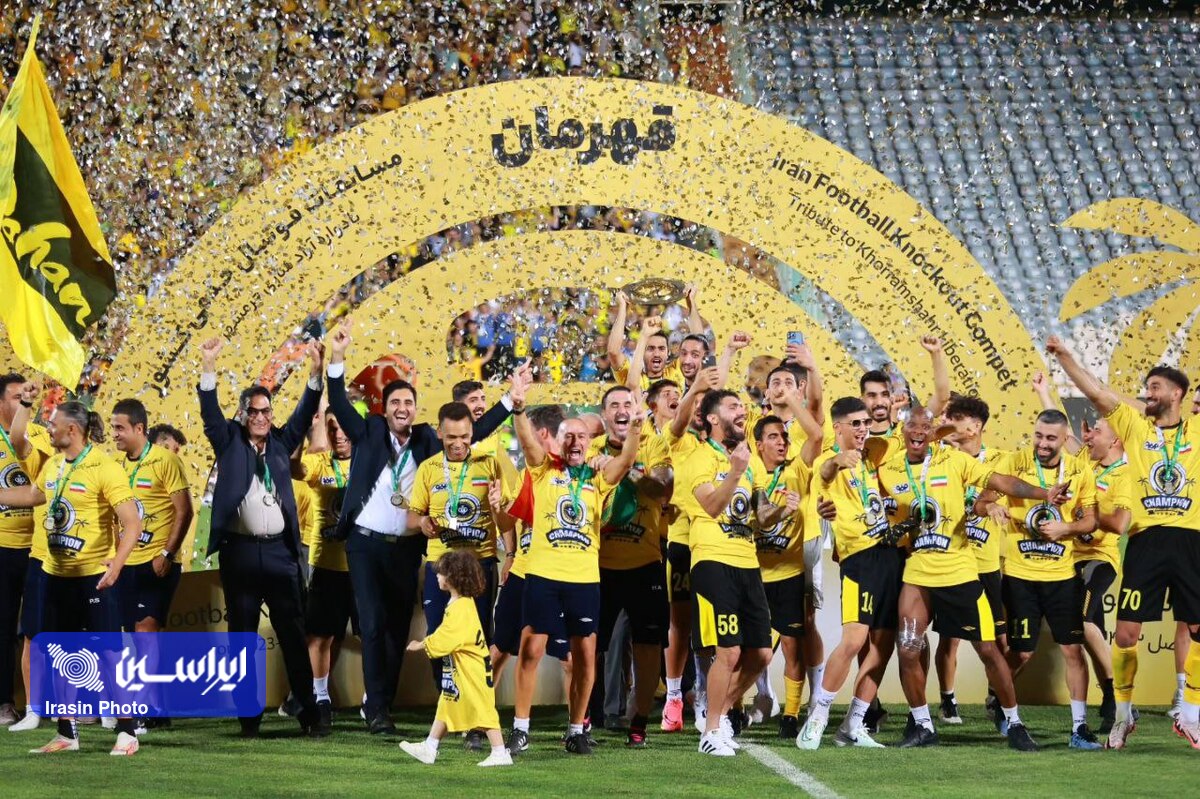 تبریک باشگاه پرسپولیس به مناسبت قهرمانی سپاهان