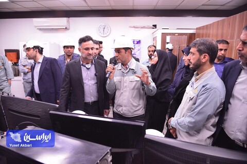 بازدید معاون علمی رئیس جمهور از شرکت فولاد مبارکه و افتتاح و کلنگ زنی دو پروژه در این شرکت