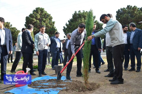 بازدید معاون علمی رئیس جمهور از شرکت فولاد مبارکه و افتتاح و کلنگ زنی دو پروژه در این شرکت
