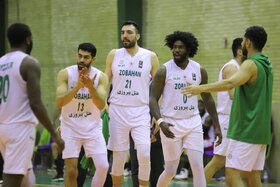 مکاریان: تیم ملی بسکتبال ایران افت کرده است/ منتظر پیشنهاد ذوب آهن هستم