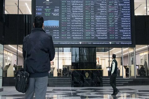 توقف روند صعودی شاخص کل بورس با وجود تغییرات مدیریتی بورس