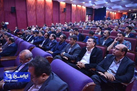 آئین دهمین همایش جایزه بهره‌وری معادن و صنایع معدنی ایران