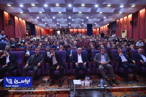 آئین دهمین همایش جایزه بهره‌وری معادن و صنایع معدنی ایران