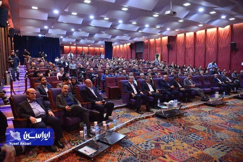 آئین دهمین همایش جایزه بهره‌وری معادن و صنایع معدنی ایران