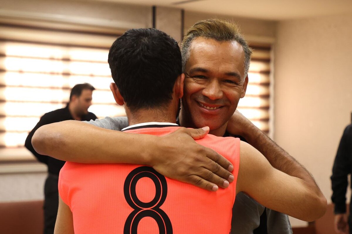 بازگشت سپاهان به باغ فردوس/ مورایس و ستاره‌های جدید از راه رسیدند