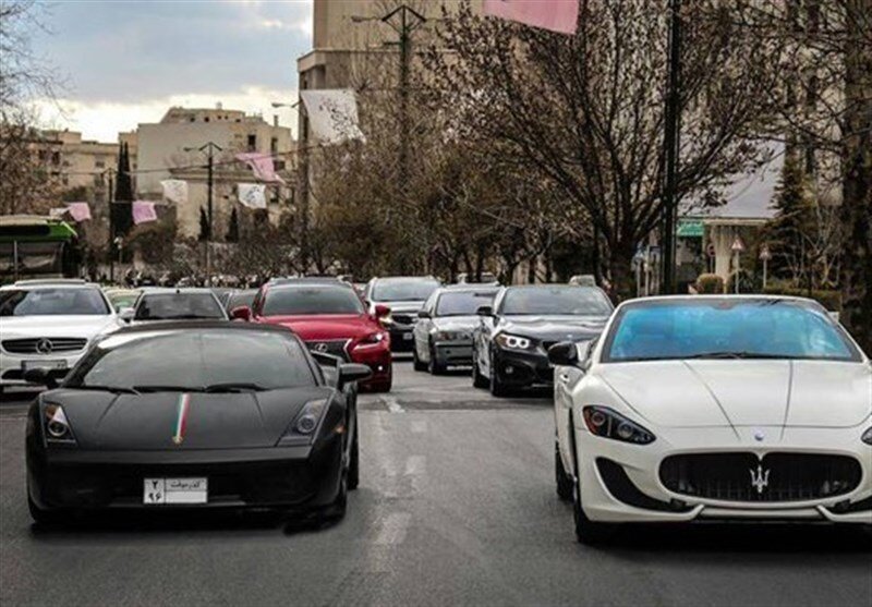ورود ۱۰ هزار خودروی خارجی به کشور در چهار ماه نخست سال ۱۴۰۳